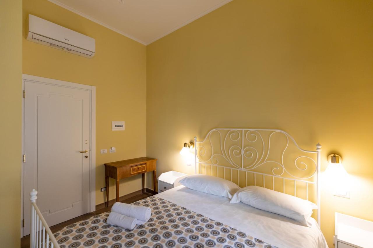 Appartamento Palazzo Del Principe San Severo 3 Bedrooms & Terrace! Napoli